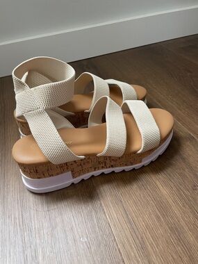 Woven Platform Sandal in Cream